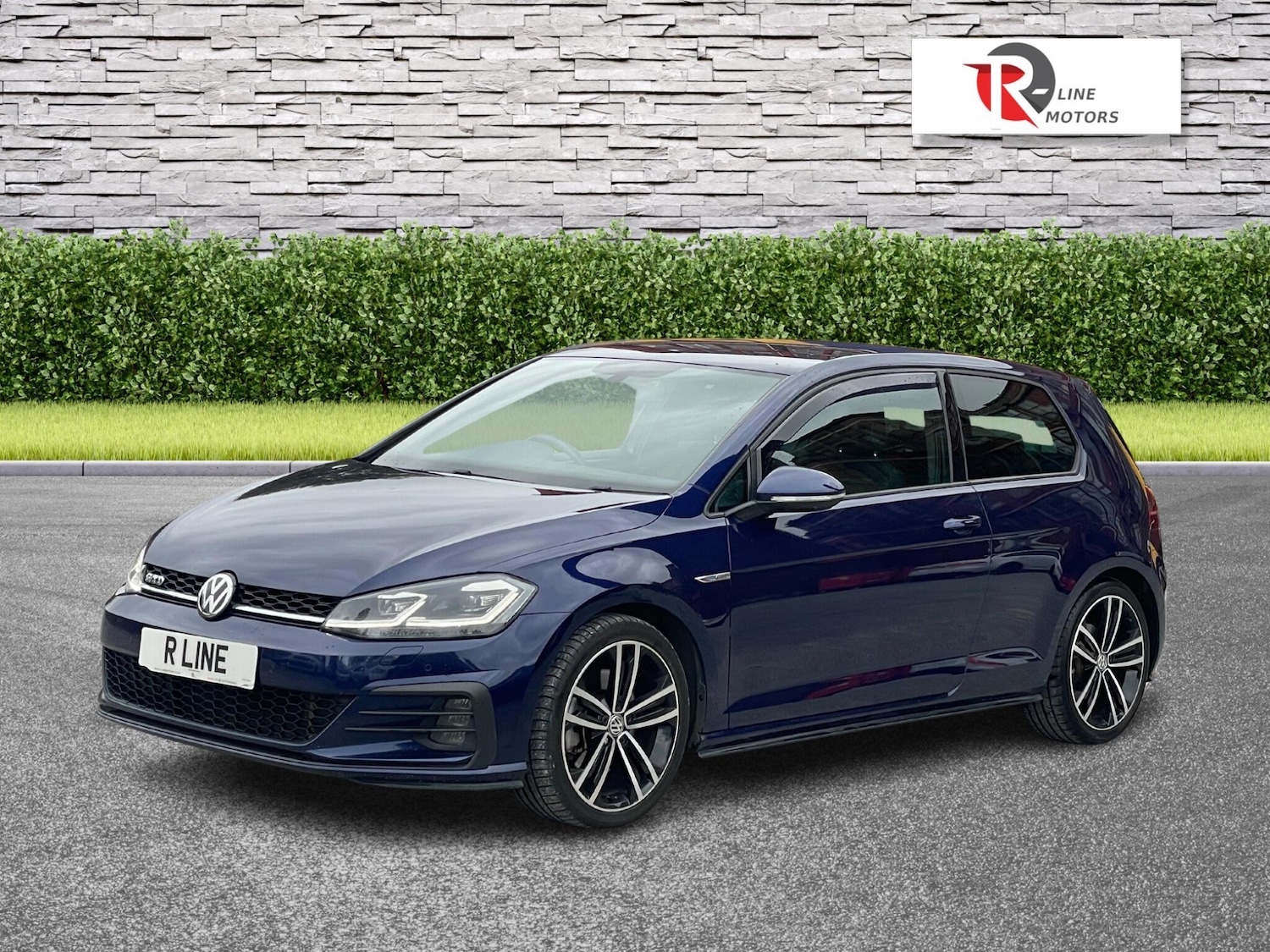 Used Volkswagen Golf 2017 for sale - 76151240: Photo 4