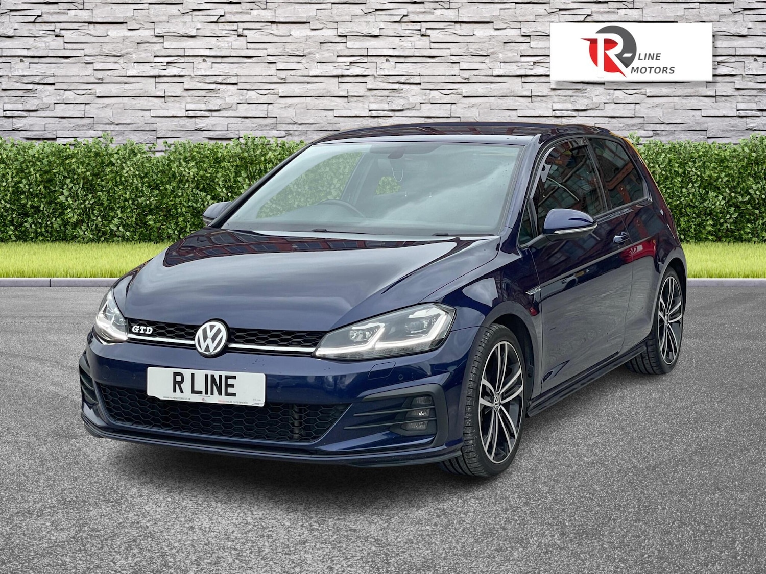 Used Volkswagen Golf 2017 for sale - 76151240: Photo 5