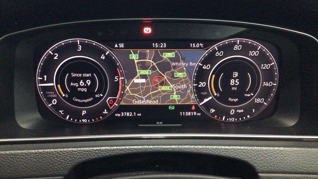 Used Volkswagen Golf 2017 for sale - 76151240: Photo 9