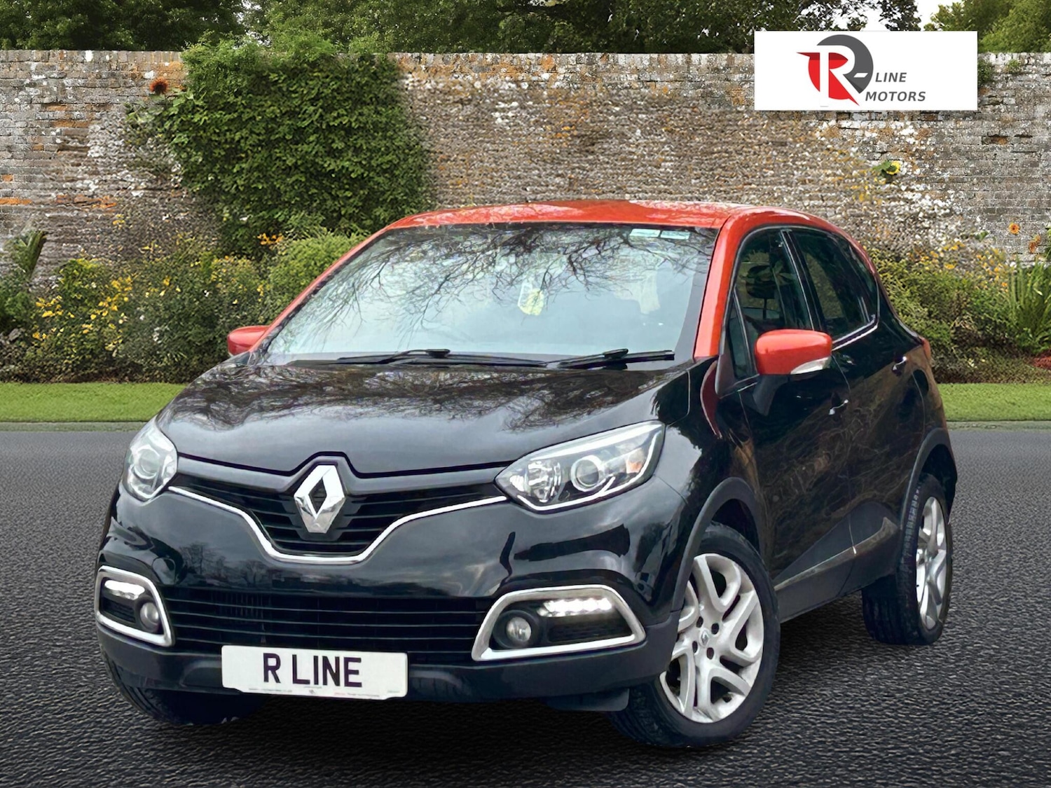 Used Renault Captur 2014 for sale - 77496515: Photo 2
