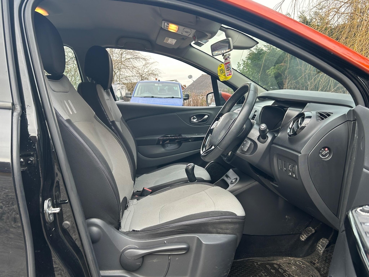 Used Renault Captur 2014 for sale - 77496515: Photo 30