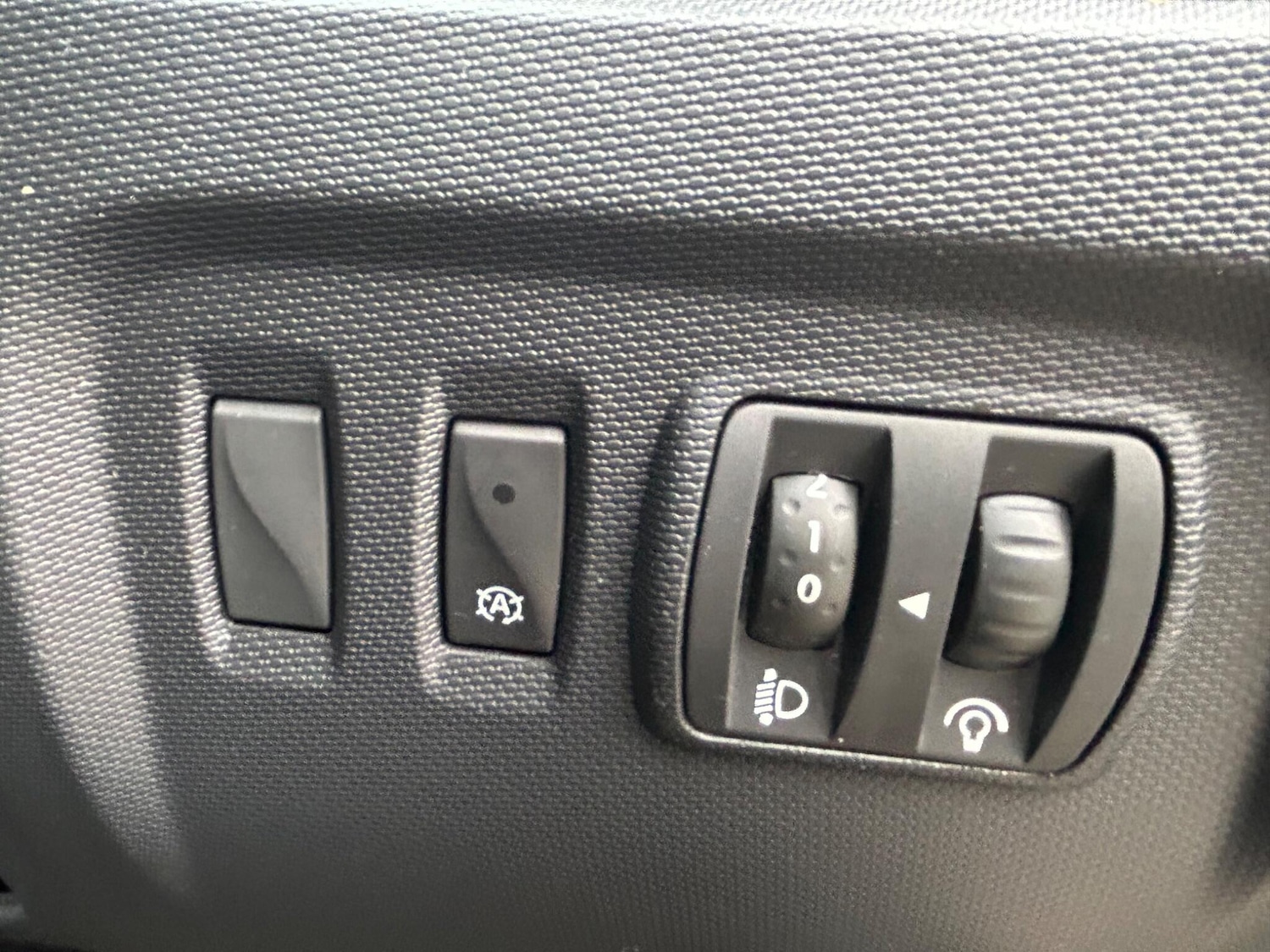 Used Renault Captur 2014 for sale - 77496515: Photo 33