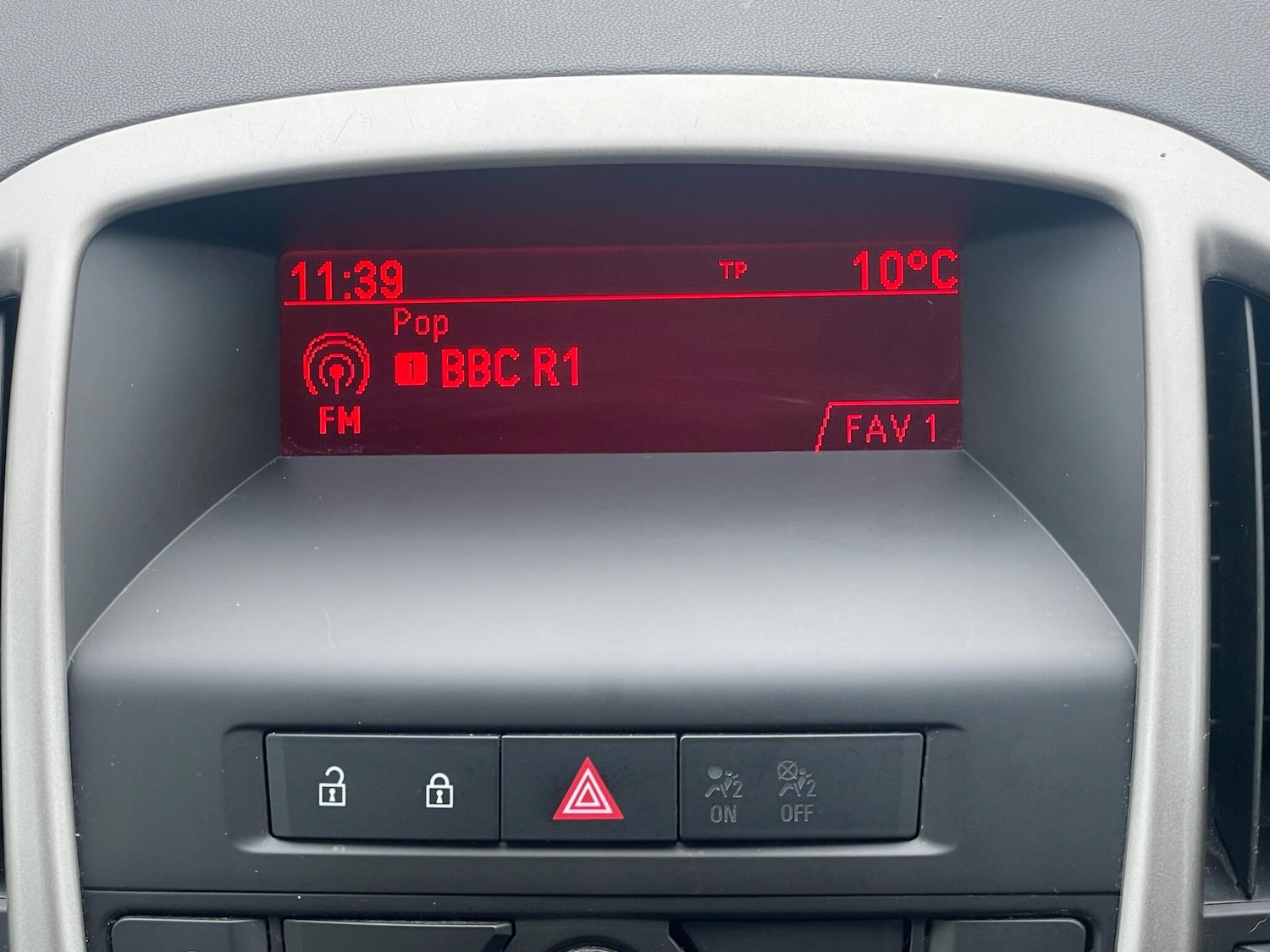 Used Vauxhall Astra 2013 for sale - 76227487: Photo 32