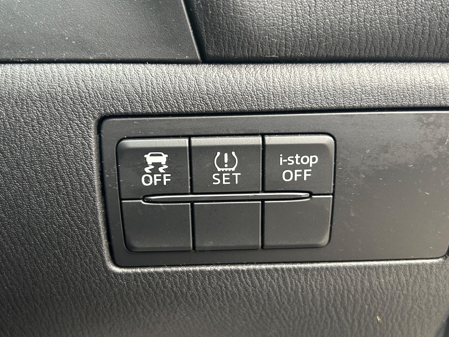 Used Mazda Mazda3 2014 for sale - 77597644: Photo 36