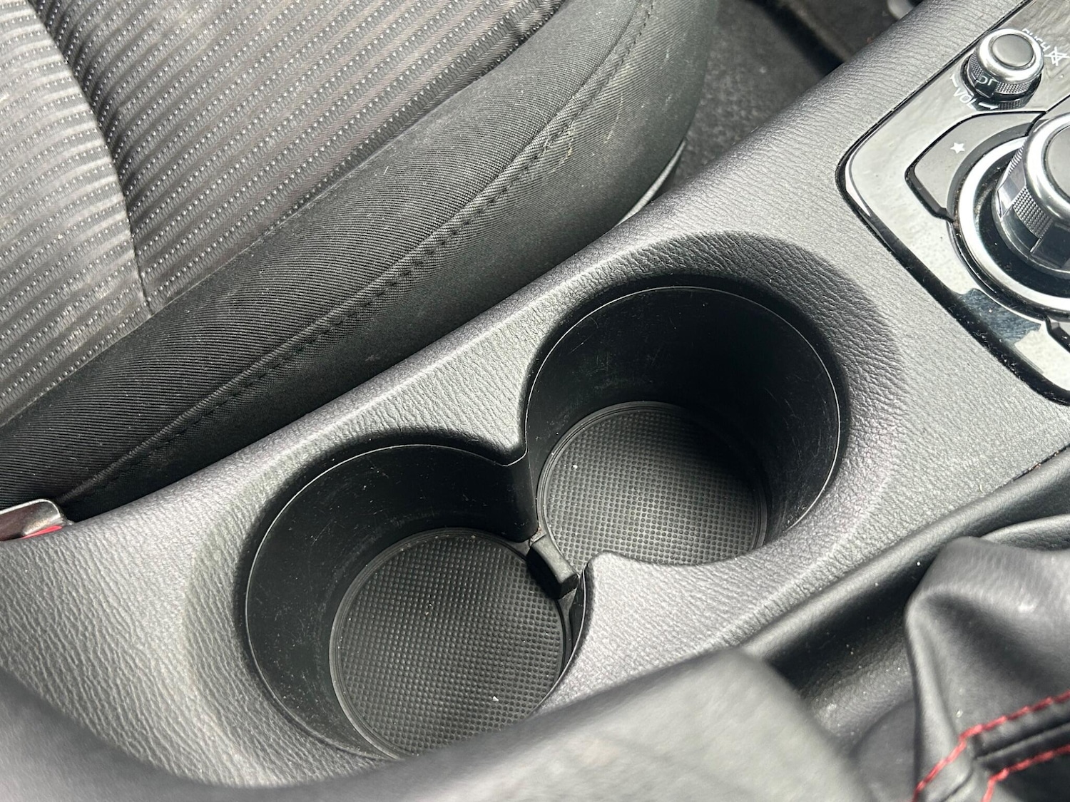 Used Mazda Mazda3 2014 for sale - 77597644: Photo 37