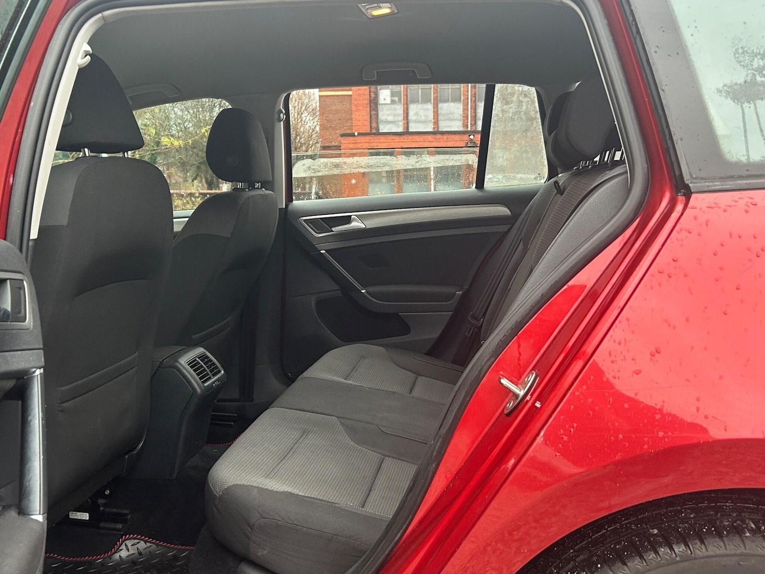 Used Volkswagen Golf 2015 for sale - 76765663: Photo 26