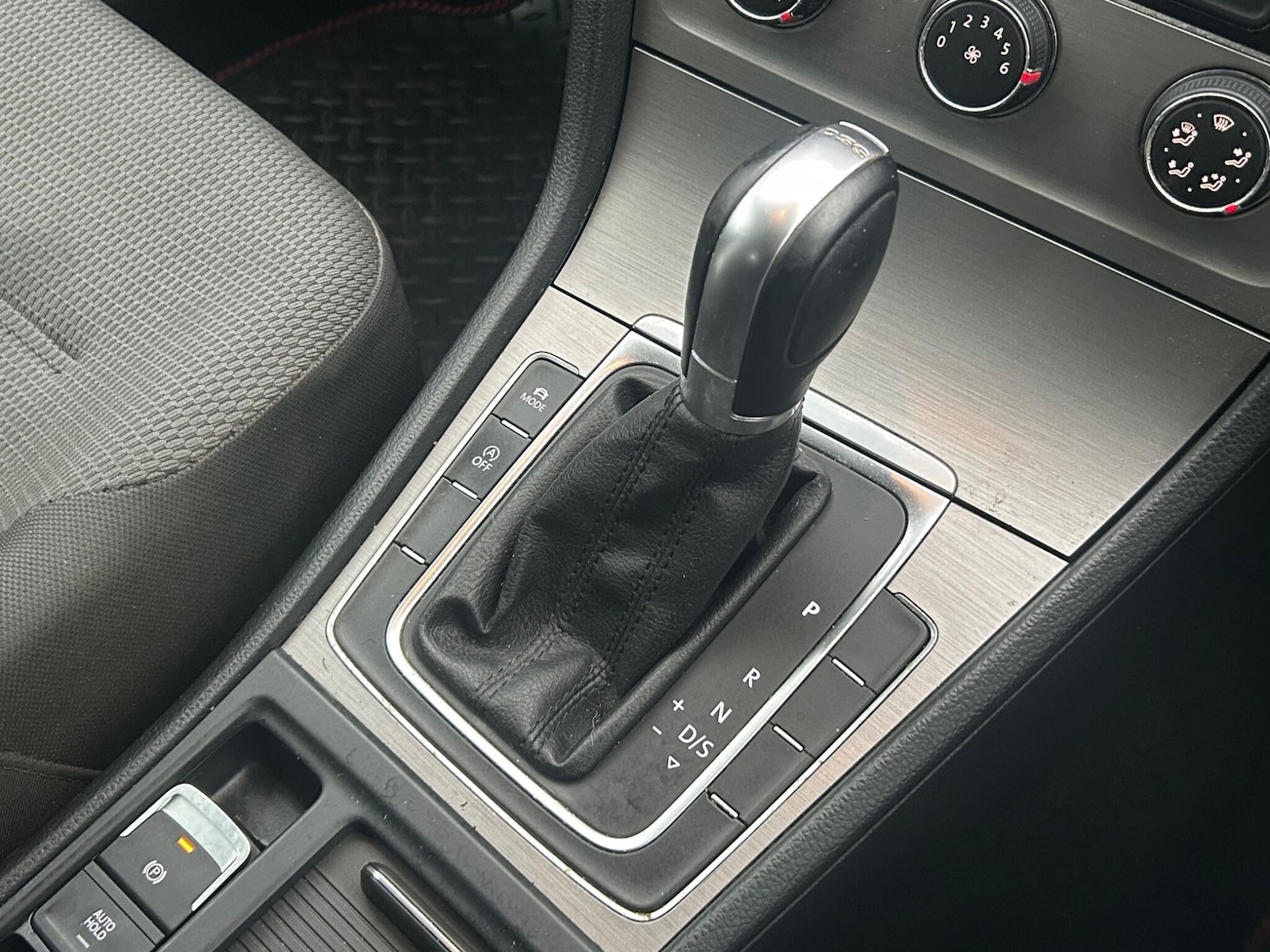 Used Volkswagen Golf 2015 for sale - 76765663: Photo 38