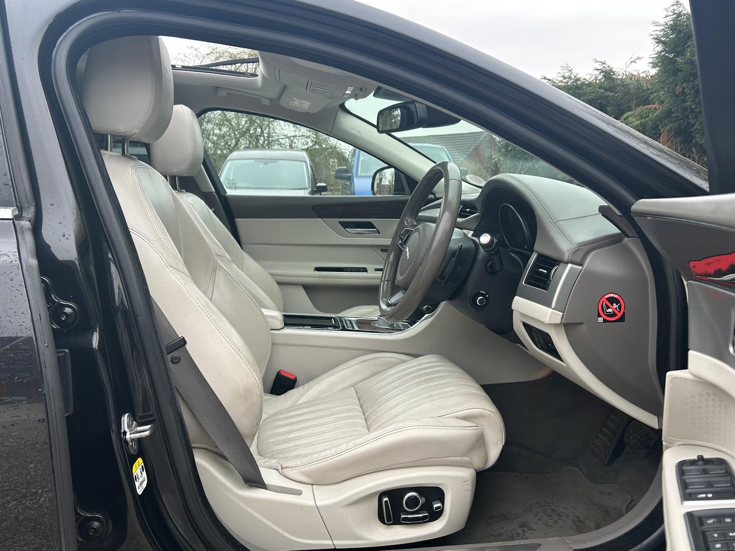 Used Jaguar XF for sale - 77793811: Photo 42