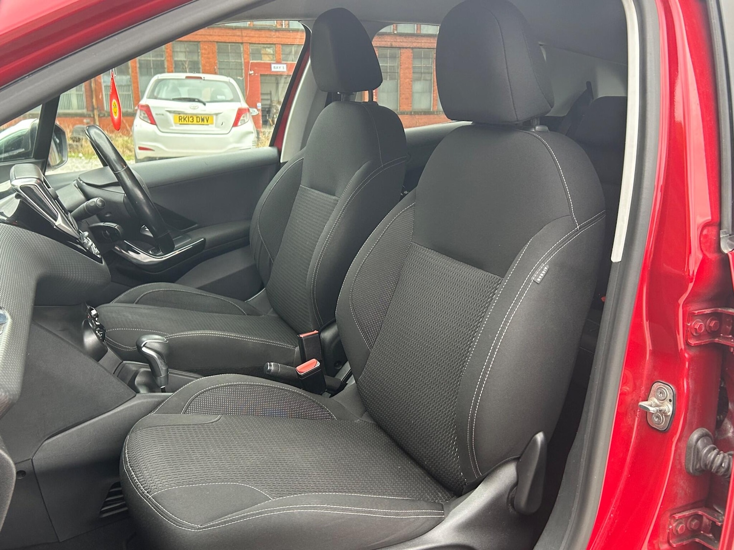 Used Peugeot 208 for sale - 77824781: Photo 42