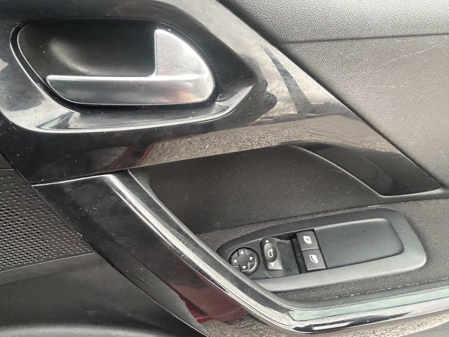 Used Peugeot 208 for sale - 77824781: Photo 45