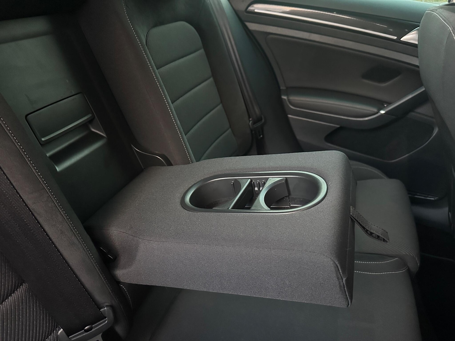 Used Volkswagen Golf 2018 for sale - 76607925: Photo 37