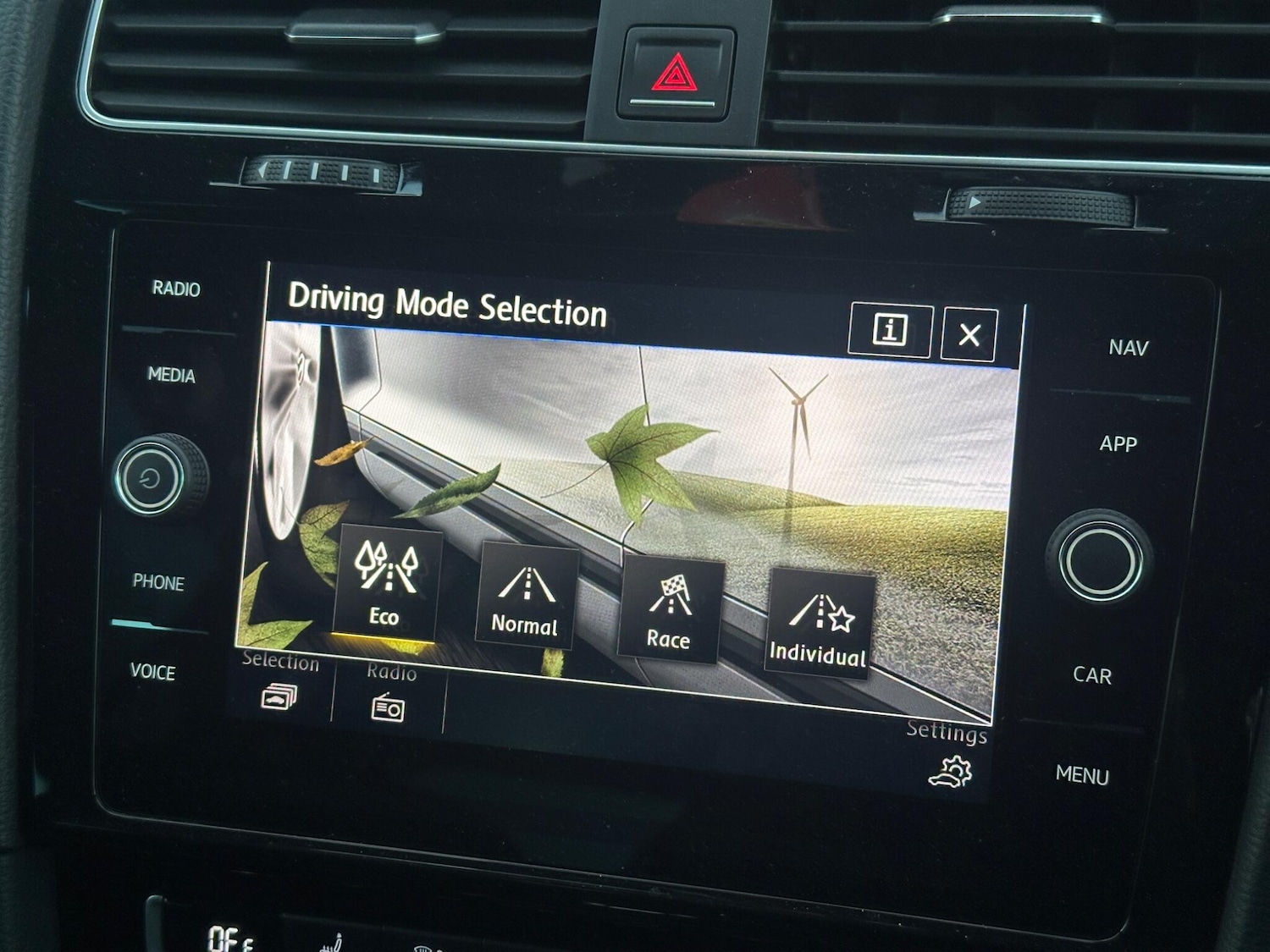 Used Volkswagen Golf 2018 for sale - 76607925: Photo 52