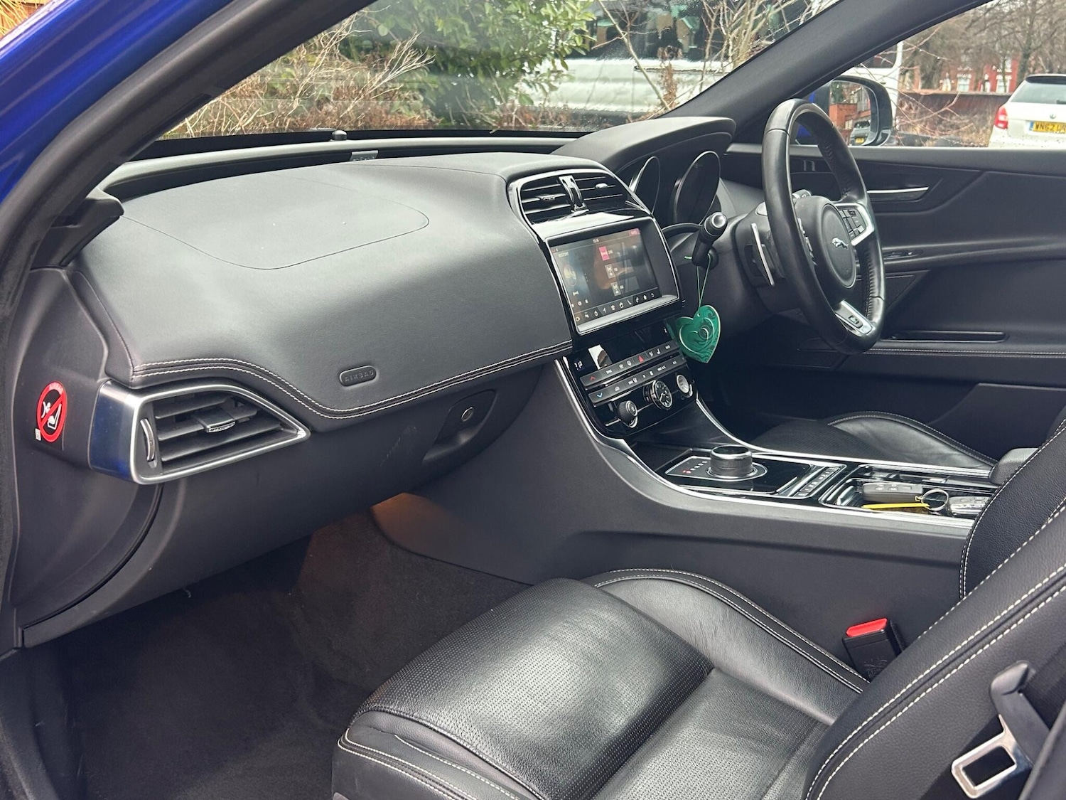 Used Jaguar XE 2018 for sale - 77131662: Photo 17