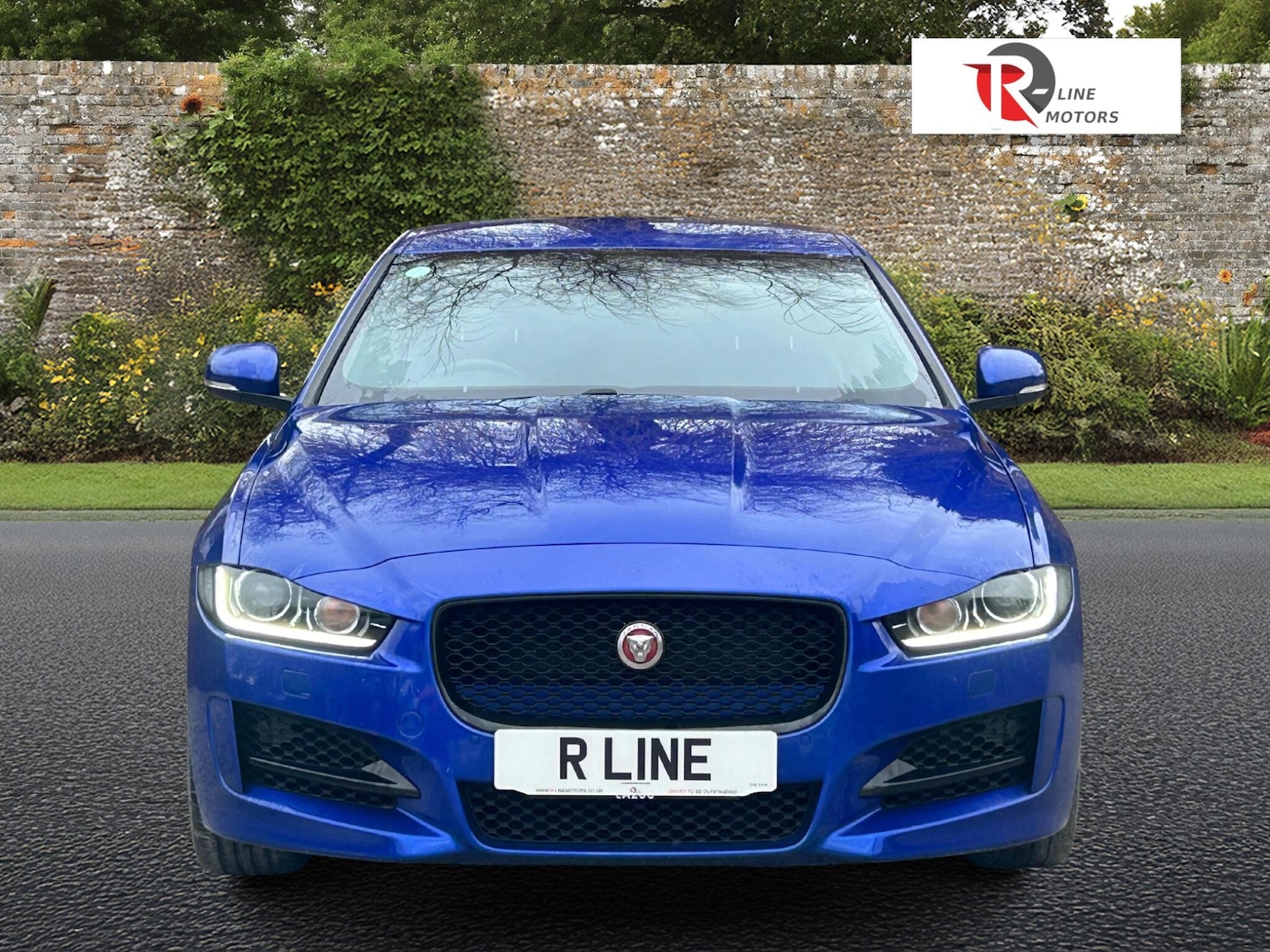 Used Jaguar XE 2018 for sale - 77131662: Photo 3