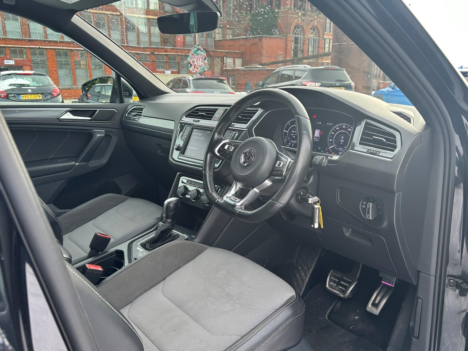 Used Volkswagen Tiguan 2017 for sale - 77081908: Photo 33