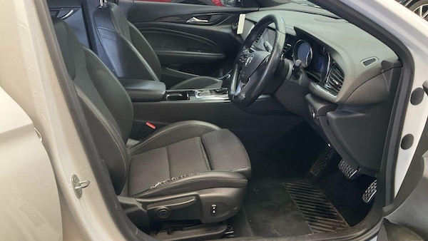 Used Vauxhall Insignia 2018 for sale - 76327149: Photo 10