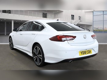 Used Vauxhall Insignia 2018 for sale - 76327149: Photo 4