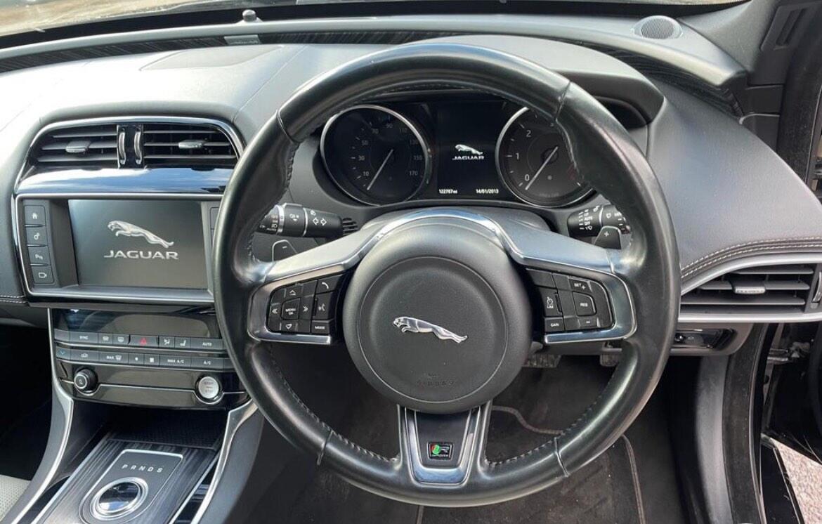 Used Jaguar XE 2016 for sale - 76423789: Photo 18