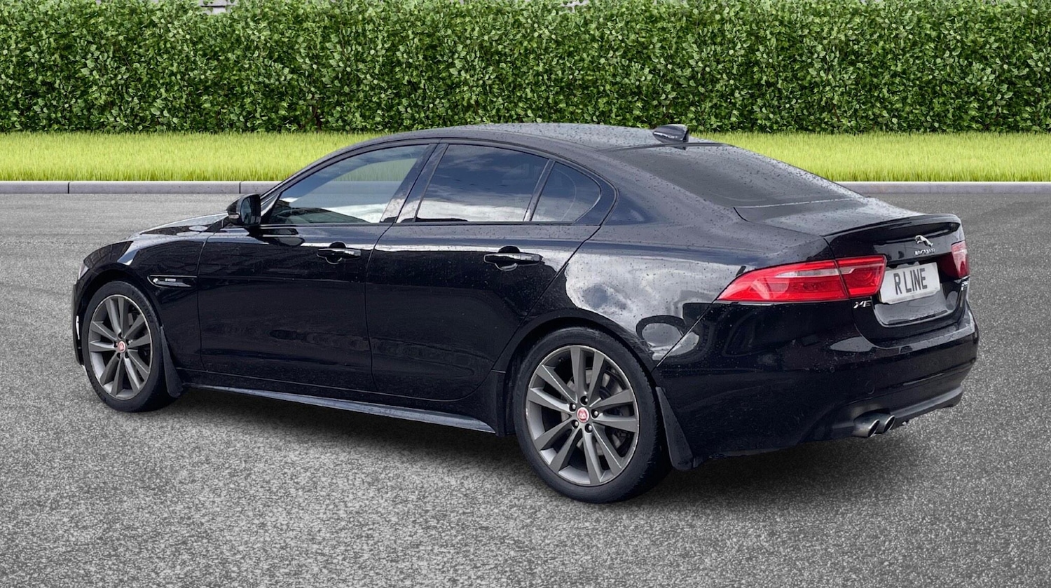 Used Jaguar XE 2016 for sale - 76423789: Photo 7