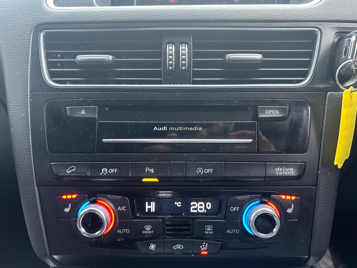 Used Audi SQ5 2014 for sale - 76633850: Photo 45