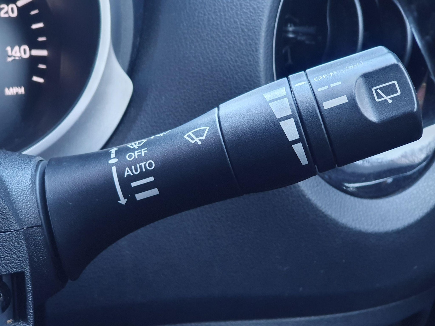 Used Nissan Juke 2018 for sale - 76433353: Photo 33