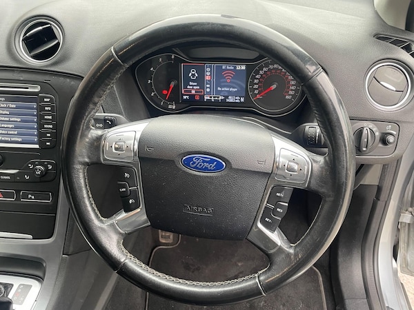 Used Ford Mondeo 2014 for sale - 76314465: Photo 32
