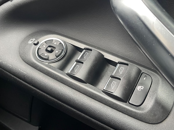 Used Ford Mondeo 2014 for sale - 76314465: Photo 37