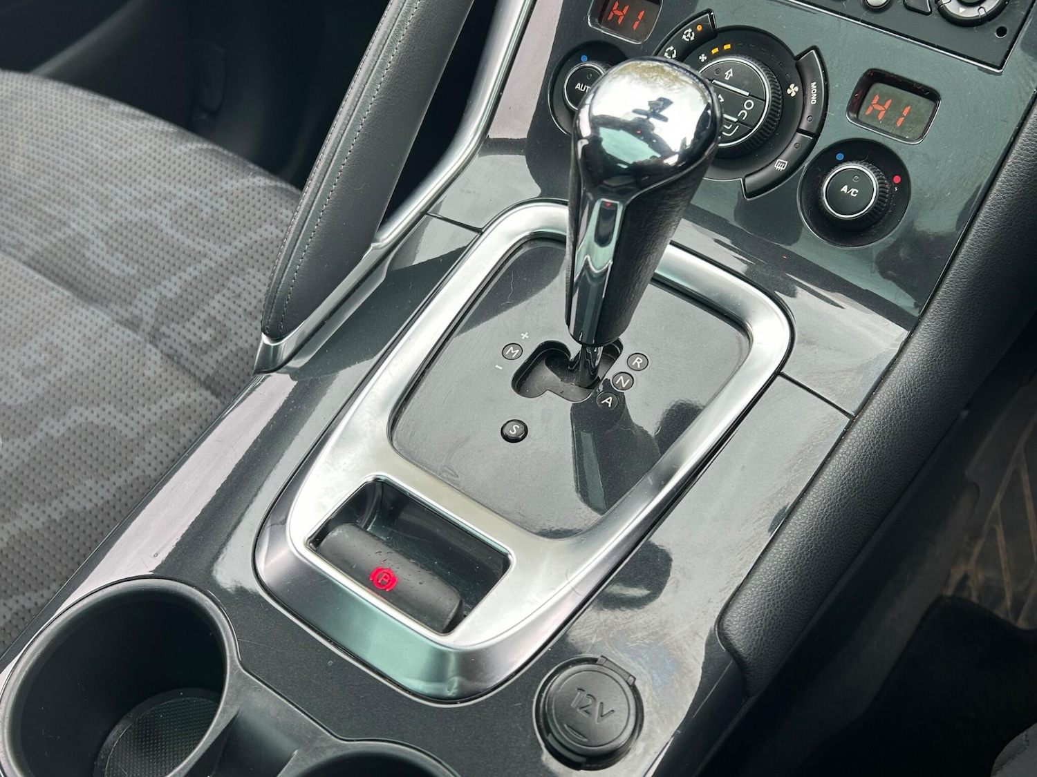 Used Peugeot 3008 2010 for sale - 77882993: Photo 34