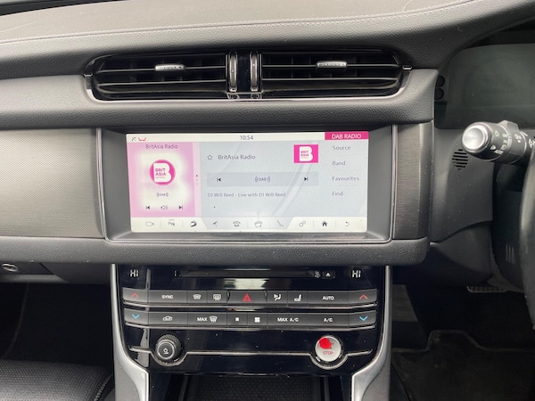 Used Jaguar XF 2016 for sale - 76138674: Photo 15