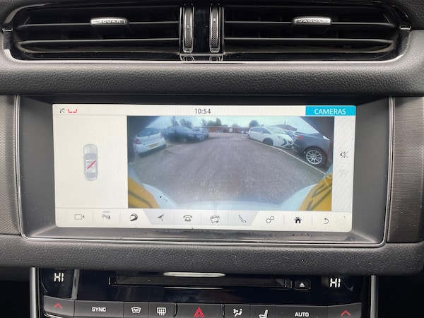 Used Jaguar XF 2016 for sale - 76138674: Photo 21