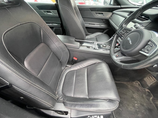 Used Jaguar XF 2016 for sale - 76138674: Photo 7