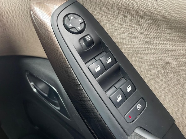 Used Citroen C4 Grand Picasso 2014 for sale - 76325938: Photo 38