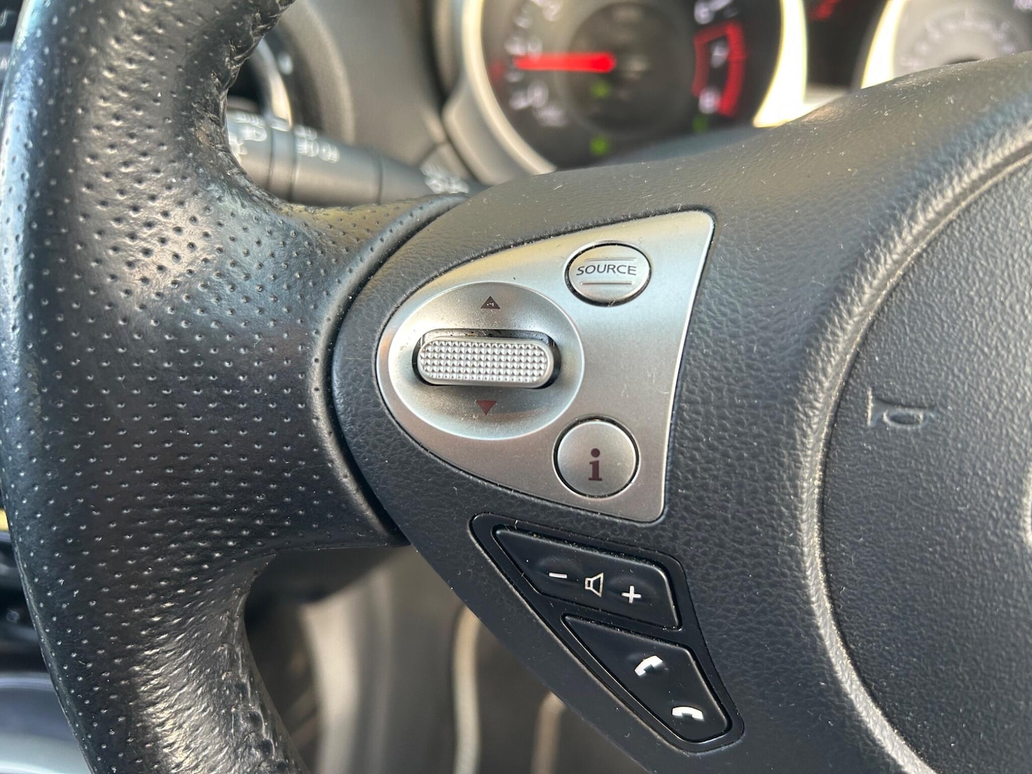 Used Nissan Juke 2016 for sale - 77376233: Photo 44