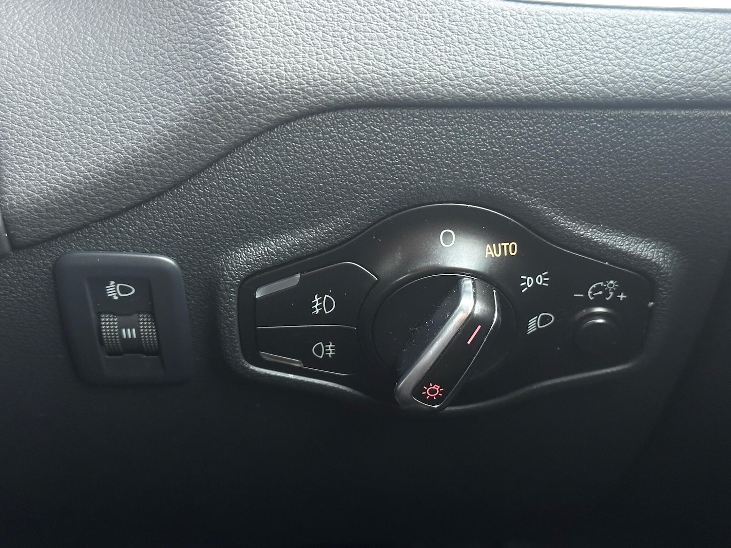 Used Audi Q5 2013 for sale - 76942382: Photo 39