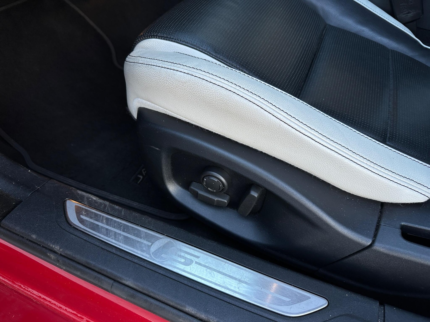 Used Jaguar XF 2018 for sale - 77131407: Photo 13