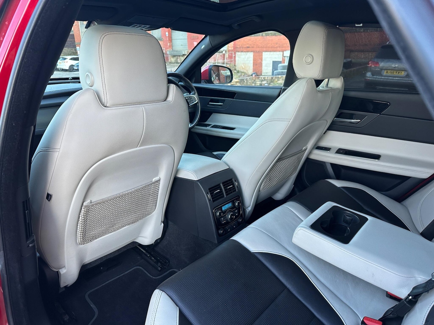 Used Jaguar XF 2018 for sale - 77131407: Photo 30