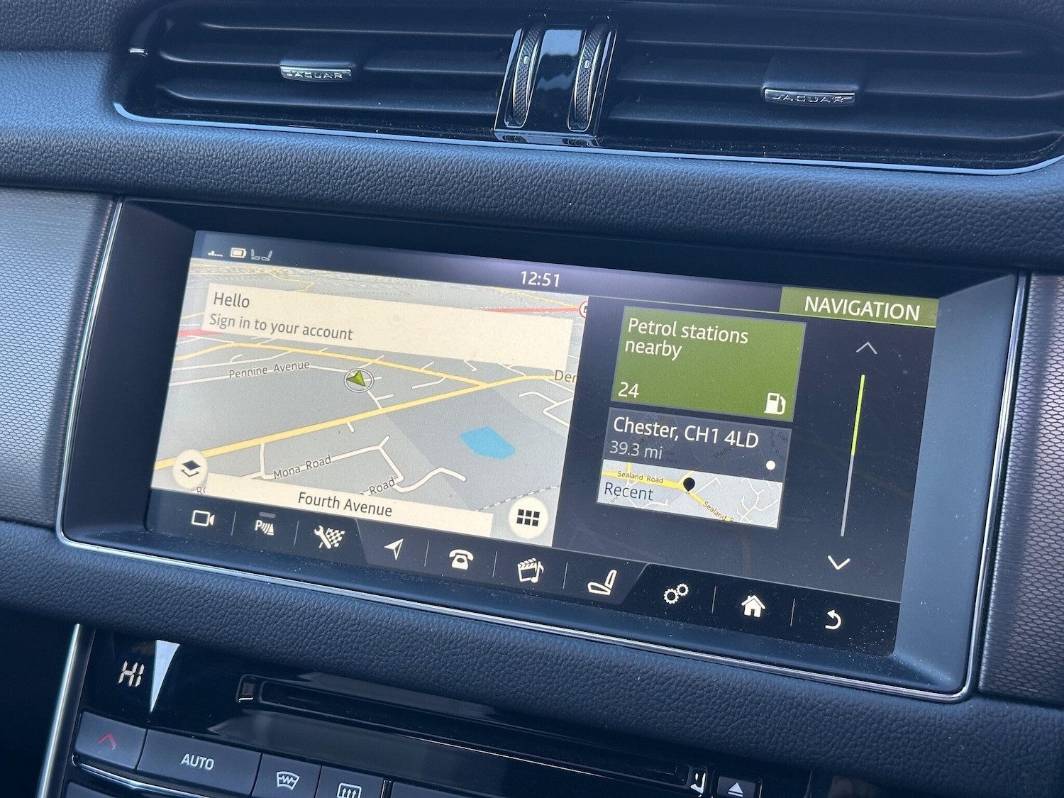 Used Jaguar XF 2018 for sale - 77131407: Photo 41