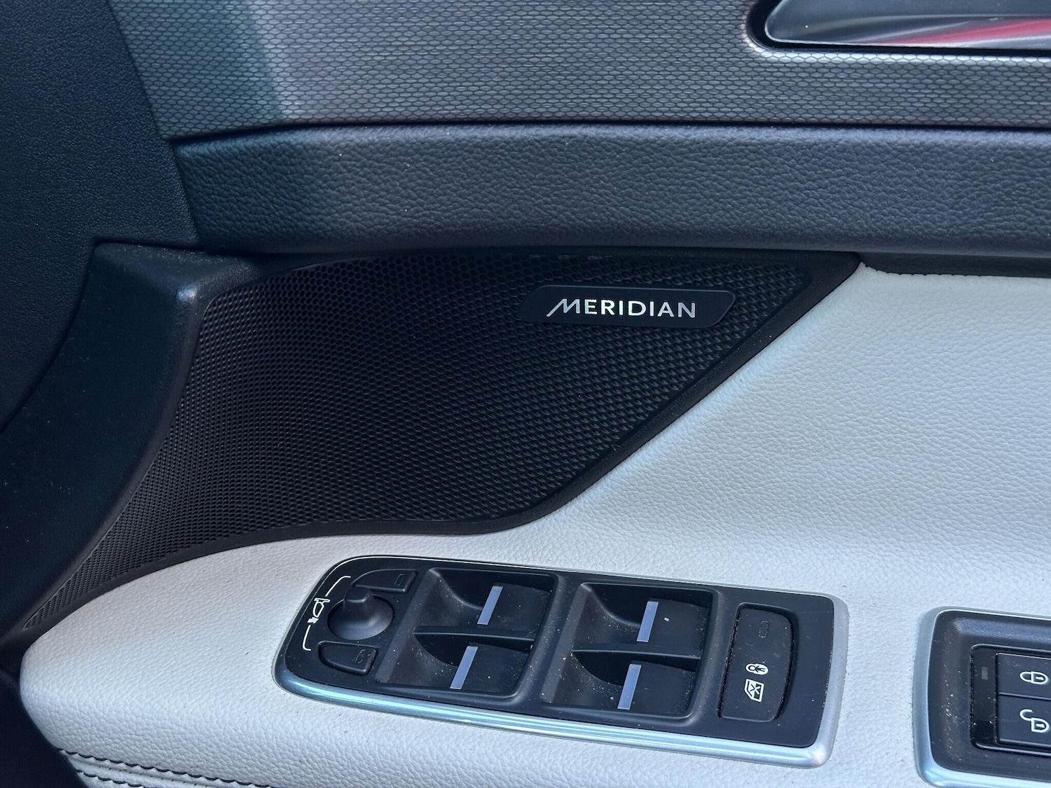 Used Jaguar XF 2018 for sale - 77131407: Photo 56