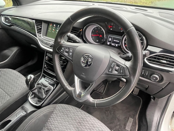 Used Vauxhall Astra 2017 for sale - 76137845: Photo 17