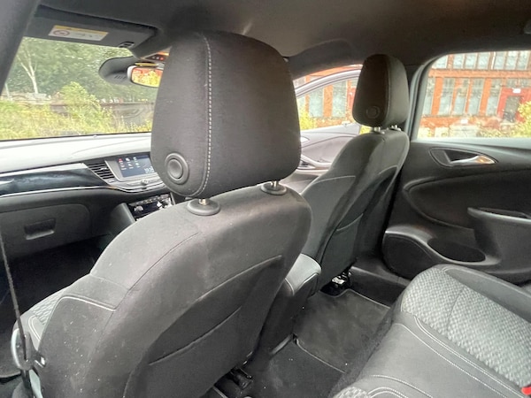 Used Vauxhall Astra 2017 for sale - 76137845: Photo 26