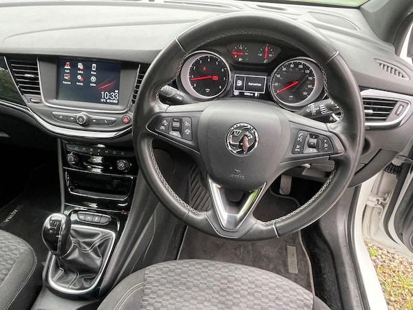 Used Vauxhall Astra 2017 for sale - 76137845: Photo 28