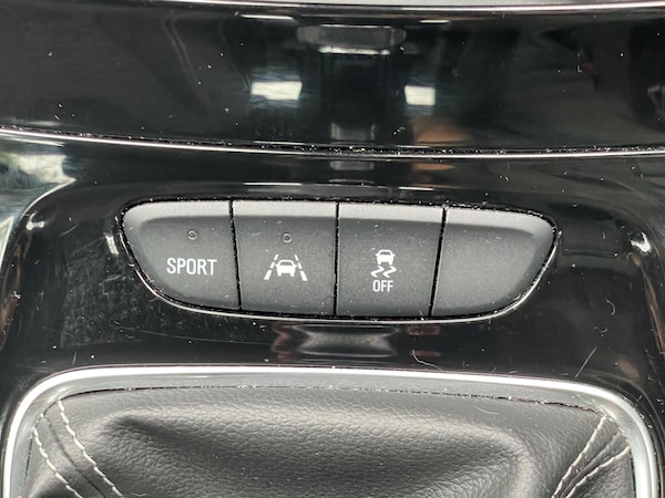 Used Vauxhall Astra 2017 for sale - 76137845: Photo 34