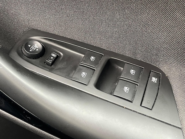 Used Vauxhall Astra 2017 for sale - 76137845: Photo 36