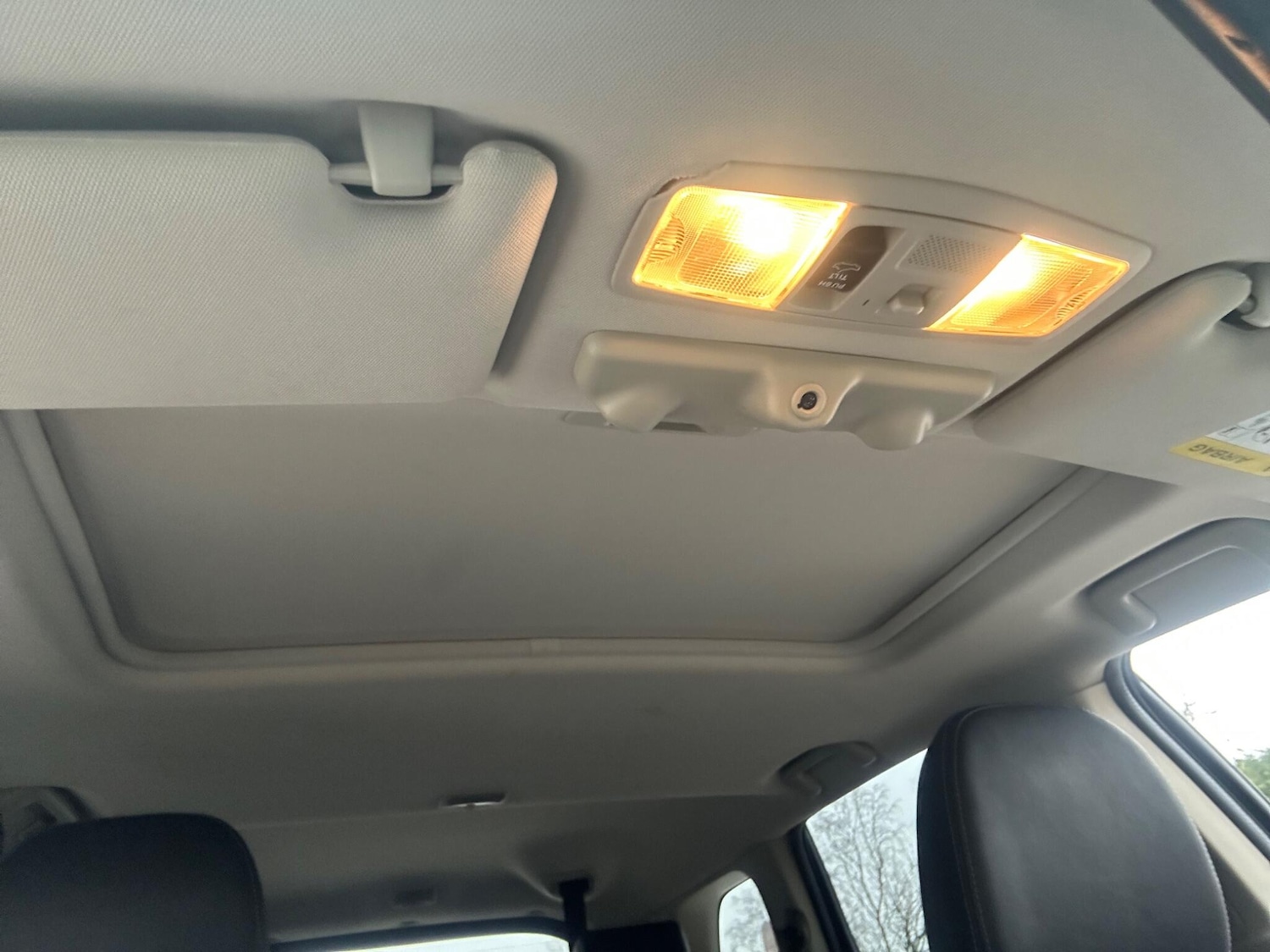 Used Mitsubishi Outlander 2016 for sale - 77102020: Photo 25