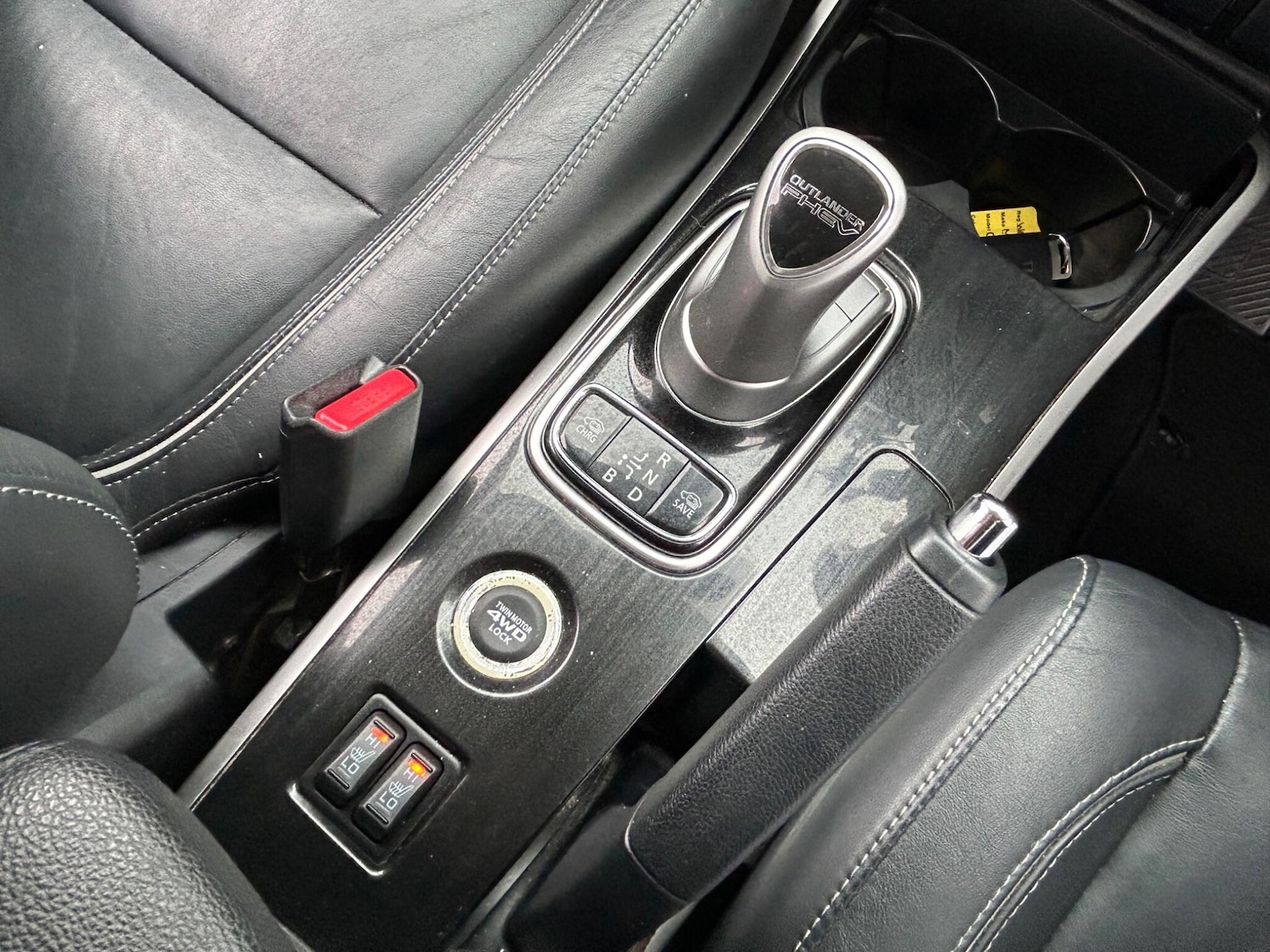 Used Mitsubishi Outlander 2016 for sale - 77102020: Photo 34