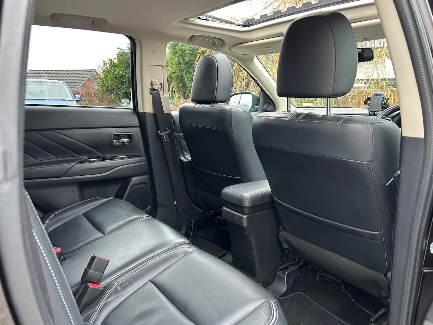 Used Mitsubishi Outlander 2016 for sale - 77102020: Photo 39