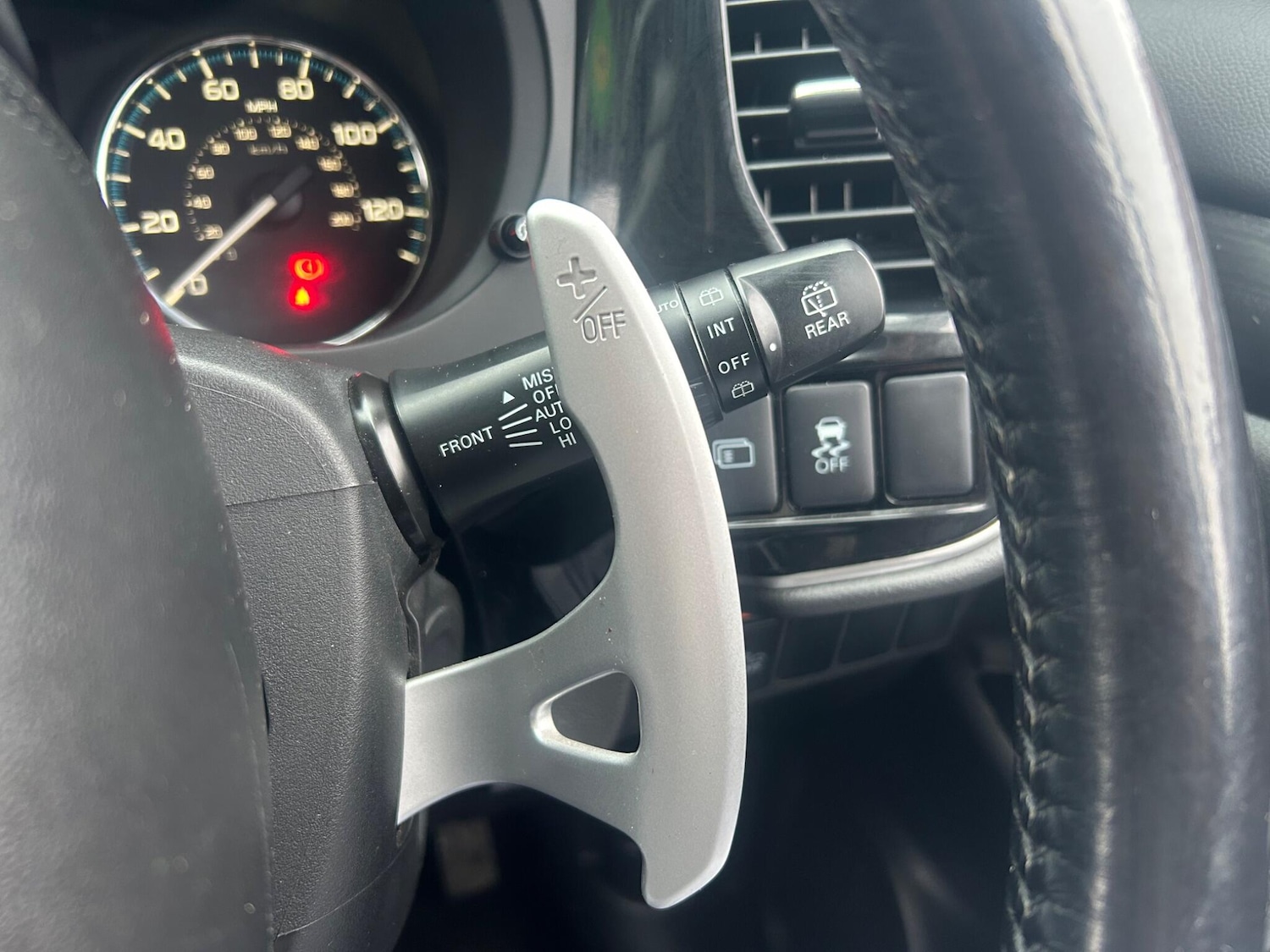 Used Mitsubishi Outlander 2016 for sale - 77102020: Photo 48