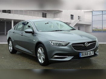 Vauxhall - Insignia