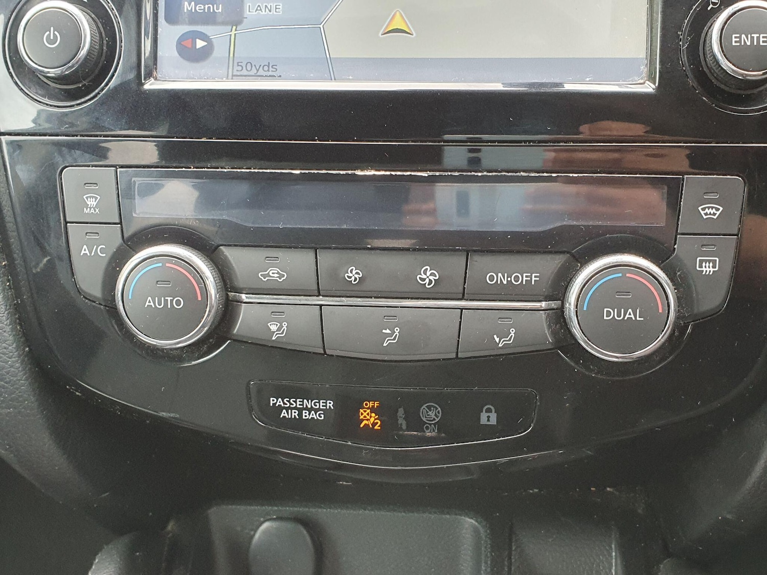 Used Nissan Qashqai for sale - 76994780: Photo 34