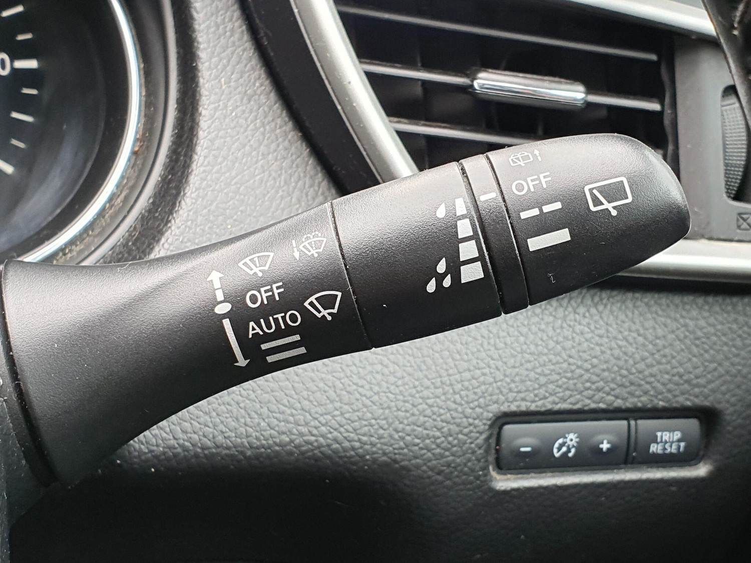 Used Nissan Qashqai for sale - 76994780: Photo 40